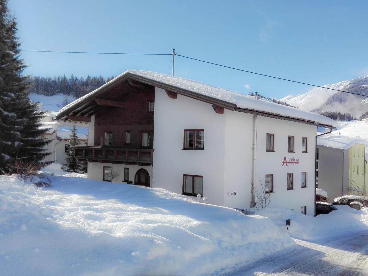 Das Alpenblick & Outdoor Lodge נאודרס מראה חיצוני תמונה